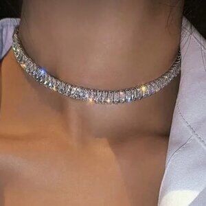 Crystal necklace Q671